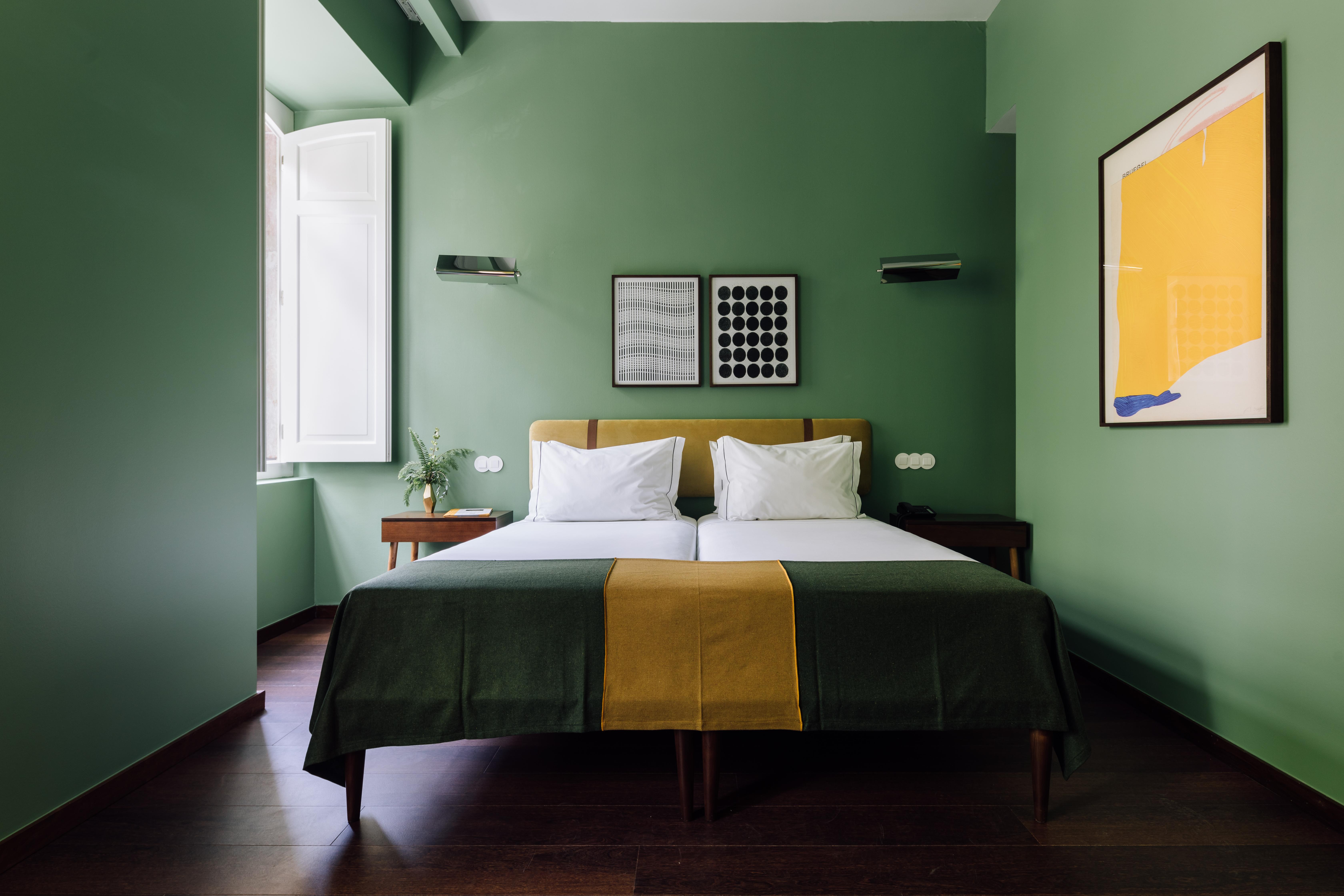 The Vintage Hotel & Spa Lisbon Exterior photo A room at the hotel